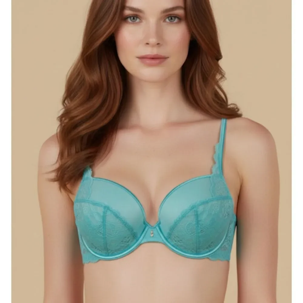 Victoria's Secret Angels. Lined Demi Bra 34C‎ Blue Lace Underwire